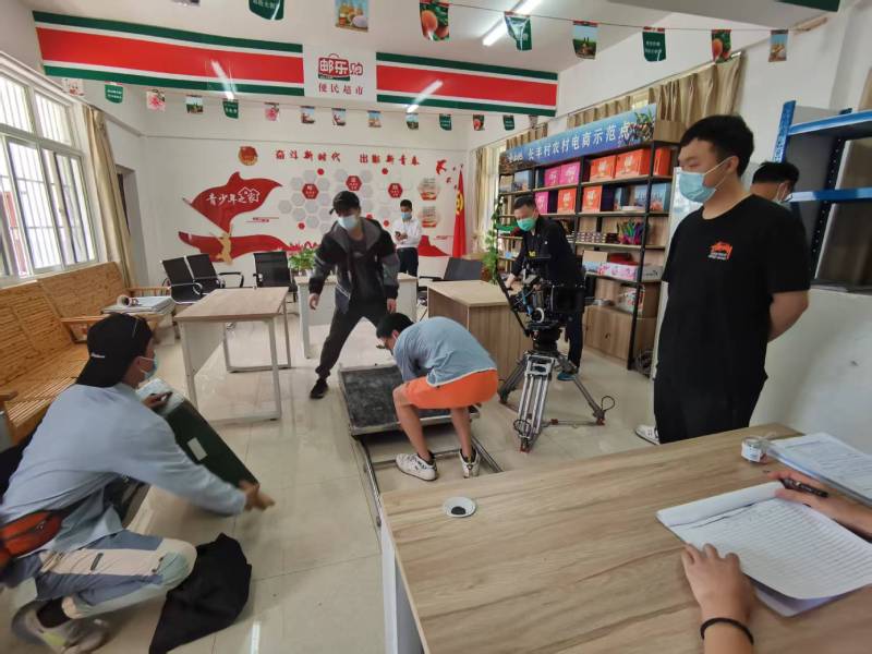 追星女孩心理学分析报告：三穗县广告片拍摄公司揭秘饭圈应援式传播逻辑